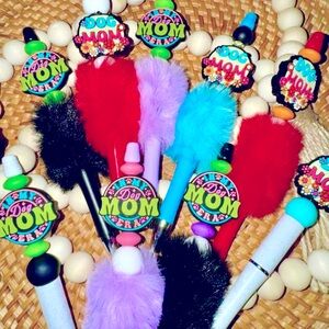 Homemade writing pen. Mom, dog mom and cat mom.